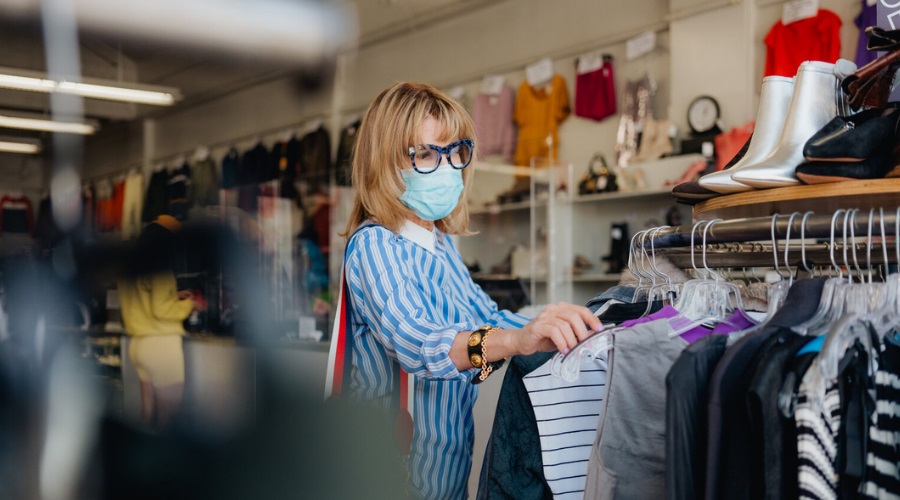 How to Approach Vintage Shopping
