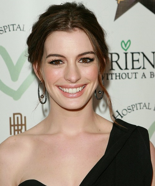 Anne Hathaway Mid Trendy Hairstyles