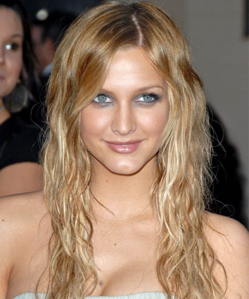 Ashlee Simpson Long Curled Hairstyles