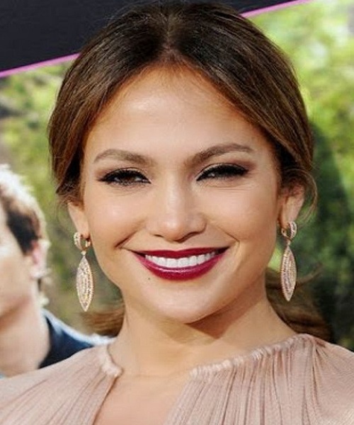 Jennifer Lopez Stylish Loose Ponytail Hairstyles