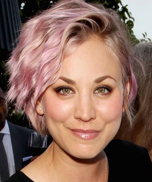 Kaley Cuoco Playfully Pink Hairstyles