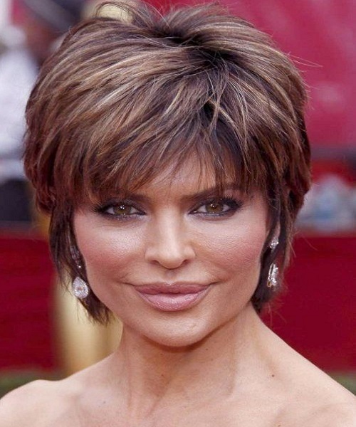 Lisa Rinna Short Jagged Highlighted Hairstyles