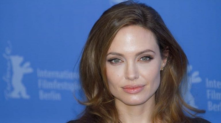 Angelina Jolie Hairstyles