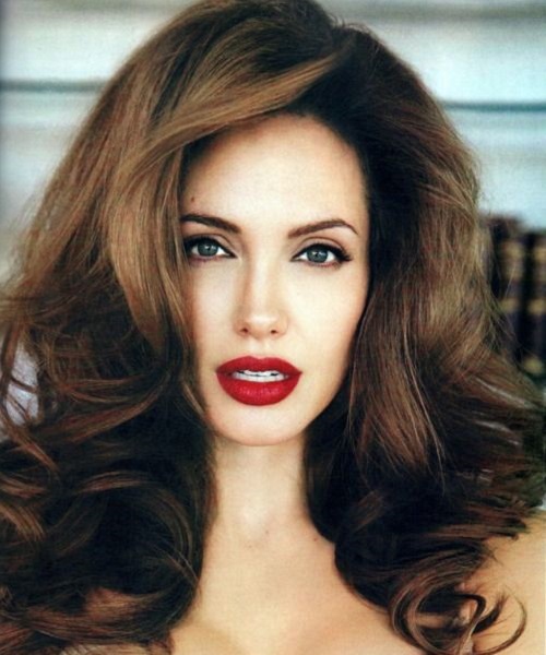 Angelina Jolie Voluminous Hairstyles