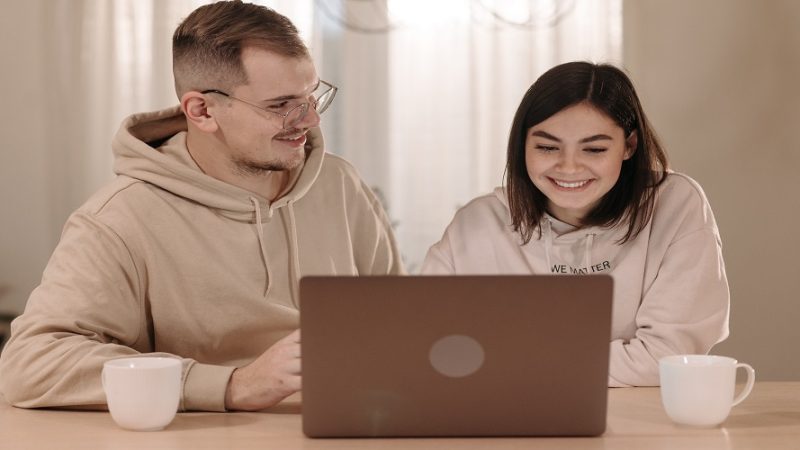 How To Wear Hoodies To Work For Women?